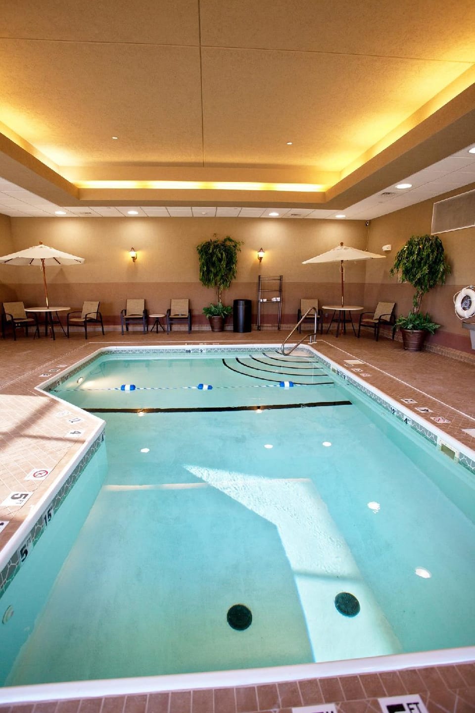 Holiday Inn Express and Suites Springfield Medical District By IHG Hotel in Springfield