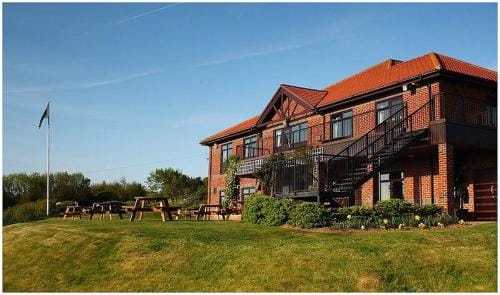 Hunley Golf Club Hotel in England
