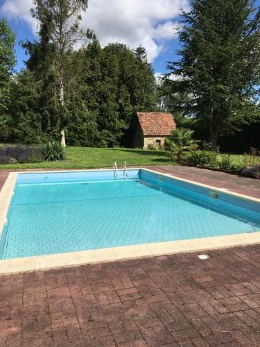Mis Harand Hotel in Normandy