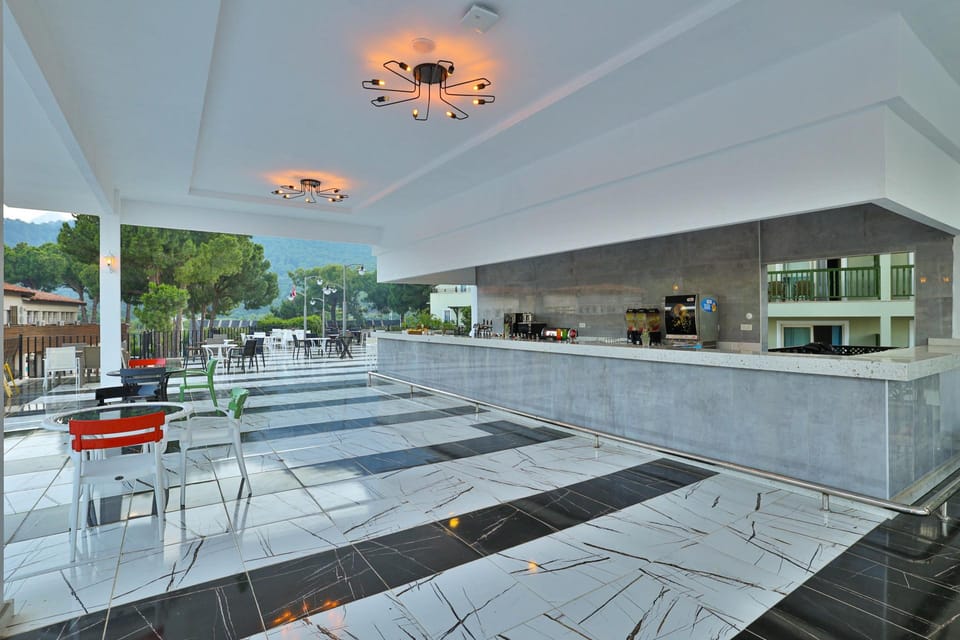 Crystal Flora Pearl Collection - All Inclusive Resort in Antalya Province