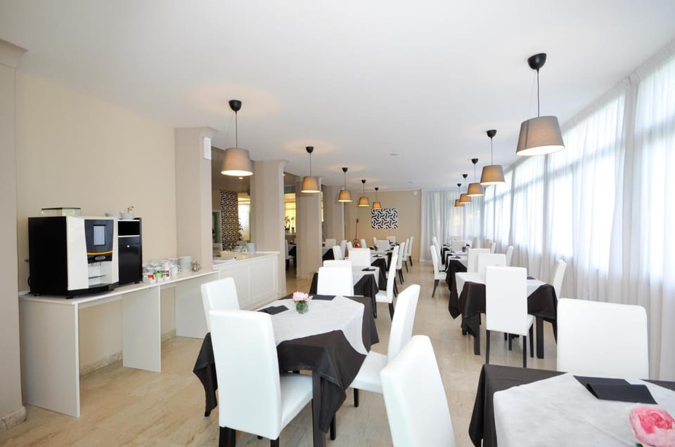 Bar/lounge