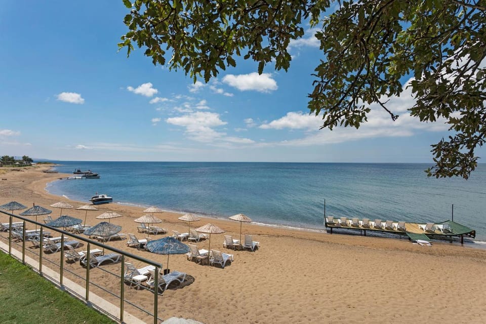 Troas Beach Hotel Hotel in Decentralized Administration of the Aegean