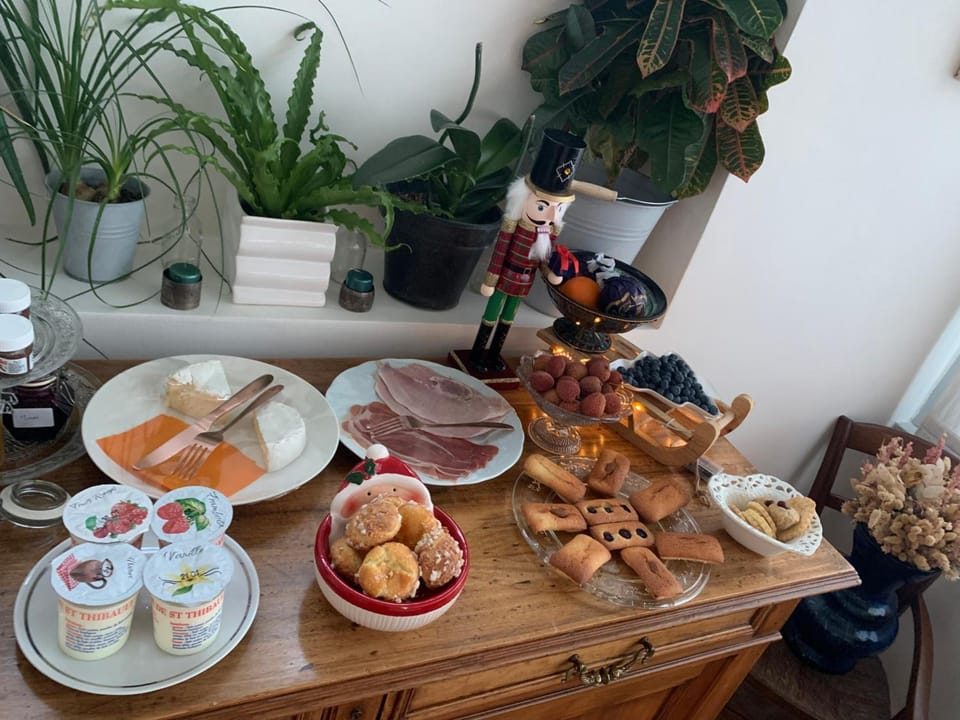 Le prieure de Saint Thibault Hotel in Lagny-sur-Marne