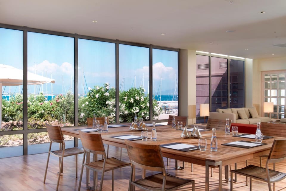Yacht Club Hotel in Aydın Province