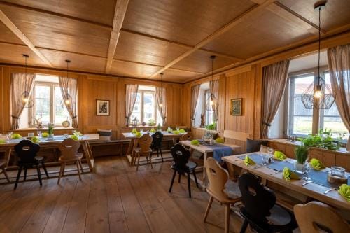 LANDHOTEL ALTE ZOLLSTATION- Historical Building Hotel in Salzburgerland