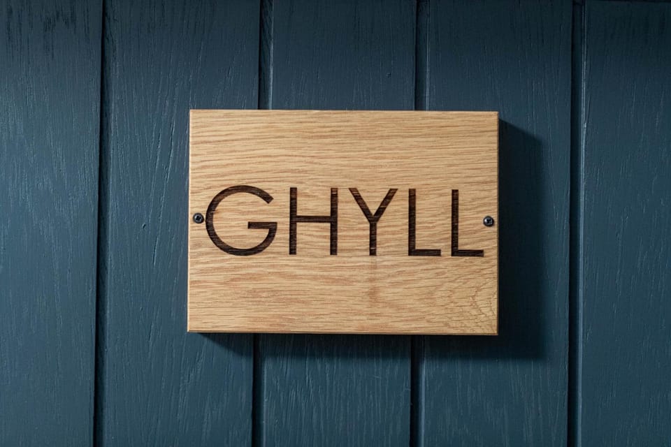 Royal Oak Pub Inn in England