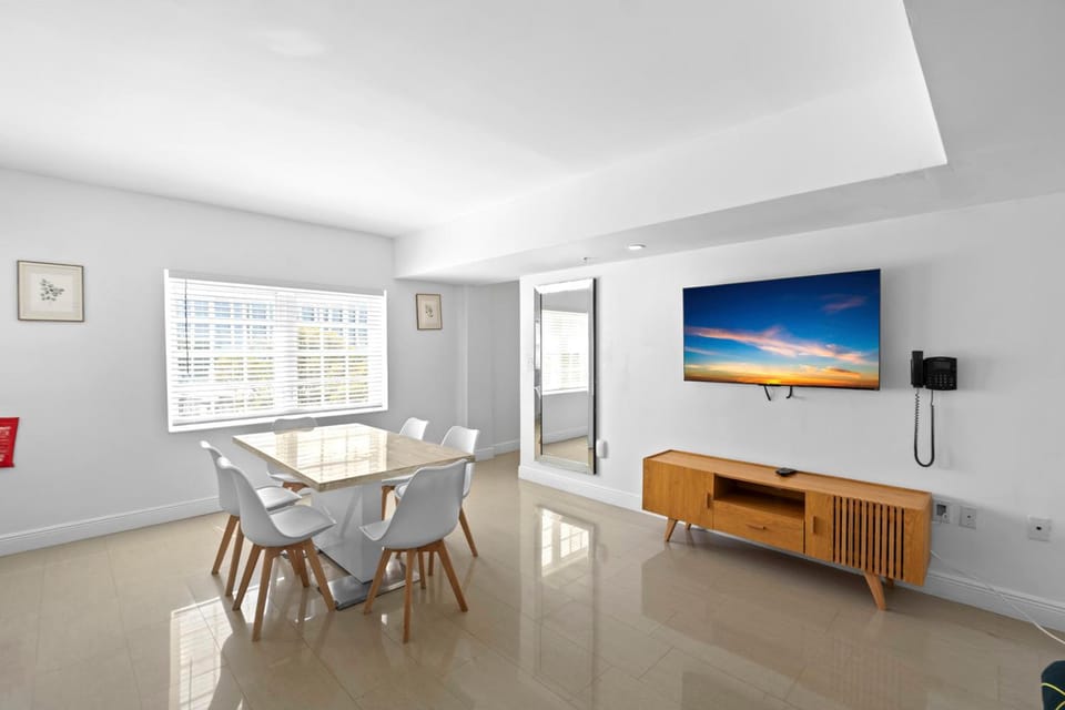 Hotel Belleza Hotel in South Beach Miami