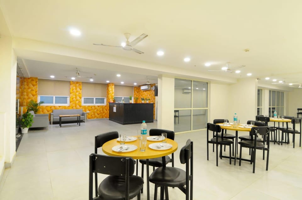 The Red York  Hotel in Noida