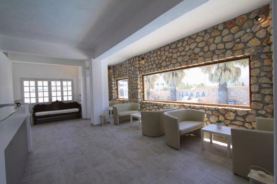 ILIADA-ODYSSEAS RESORT Hotel in Perissa
