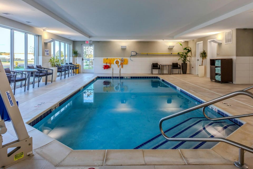 TownePlace Suites by Marriott Chesterfield Hotel in Lake Erie