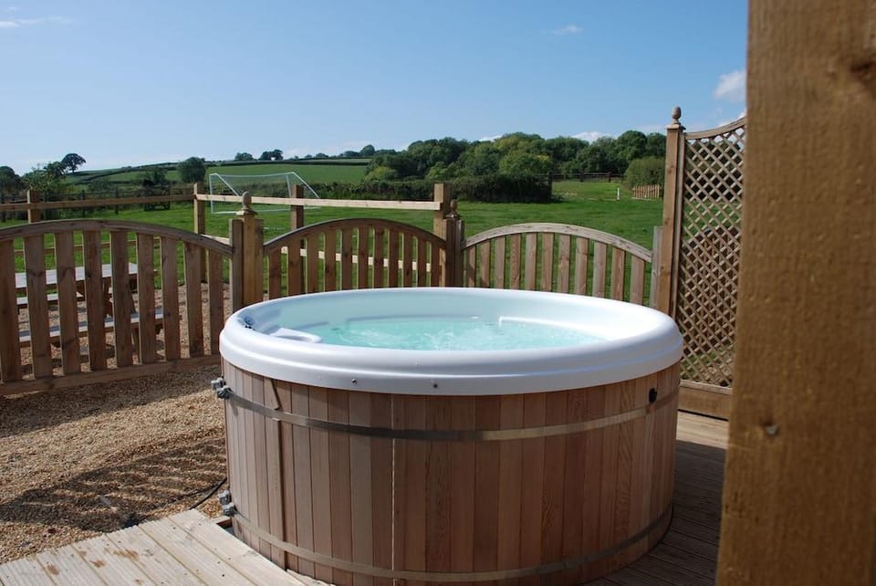 HILLS FARM STAYS Hotel in East Devon District