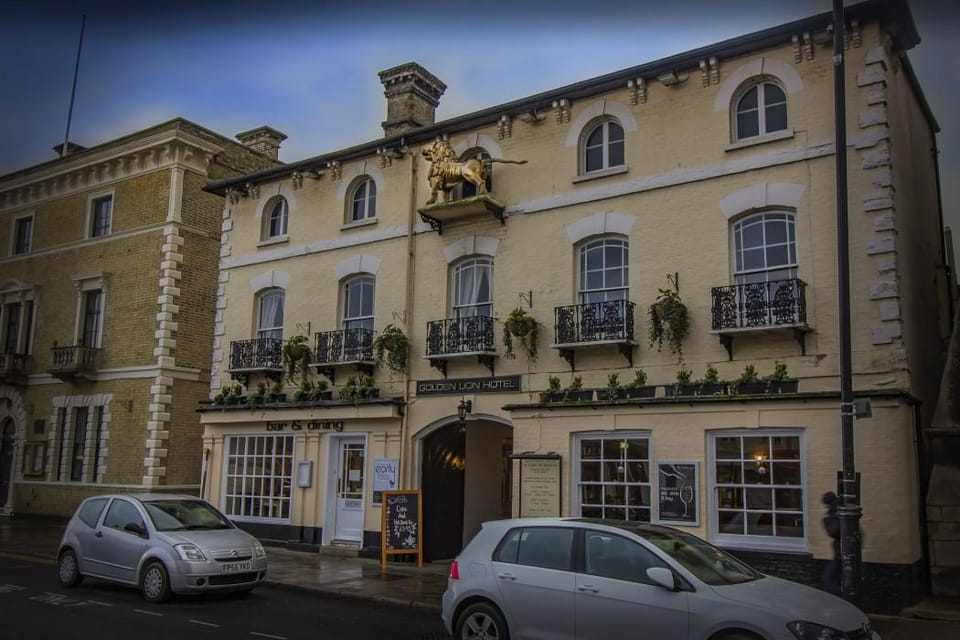 The Golden Lion Hotel, St Ives, Cambridgeshire Hotel in South Cambridgeshire District
