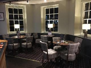 Sturdy's Castle Country Inn Hotel in West Oxfordshire District
