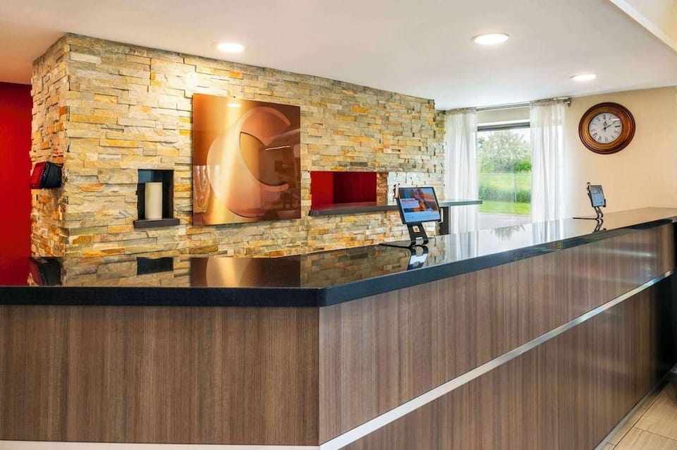 Comfort Inn Newmarket Hotel in Newmarket
