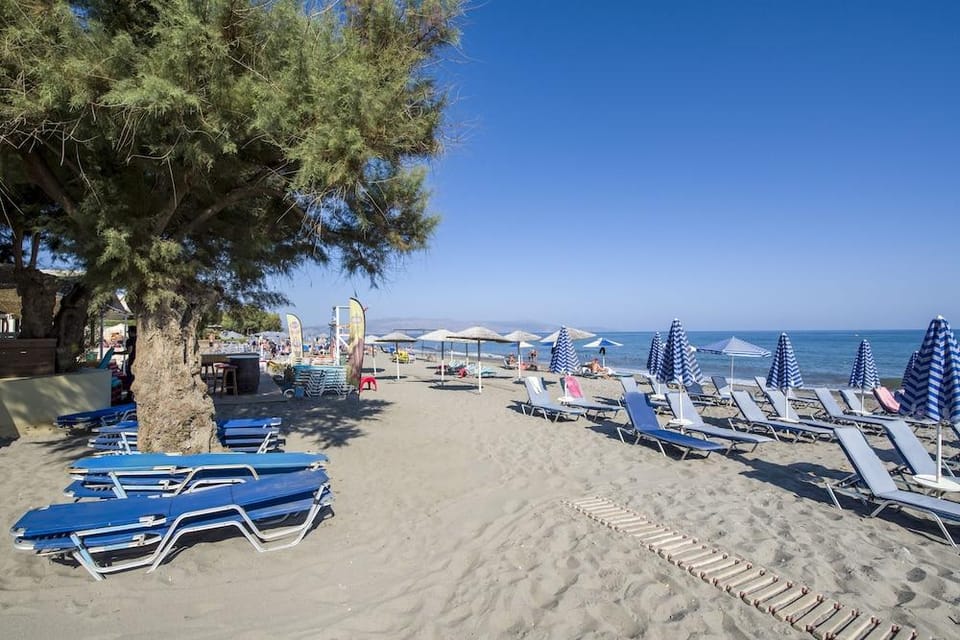 Evangelos Apartments Hotel in Platanias
