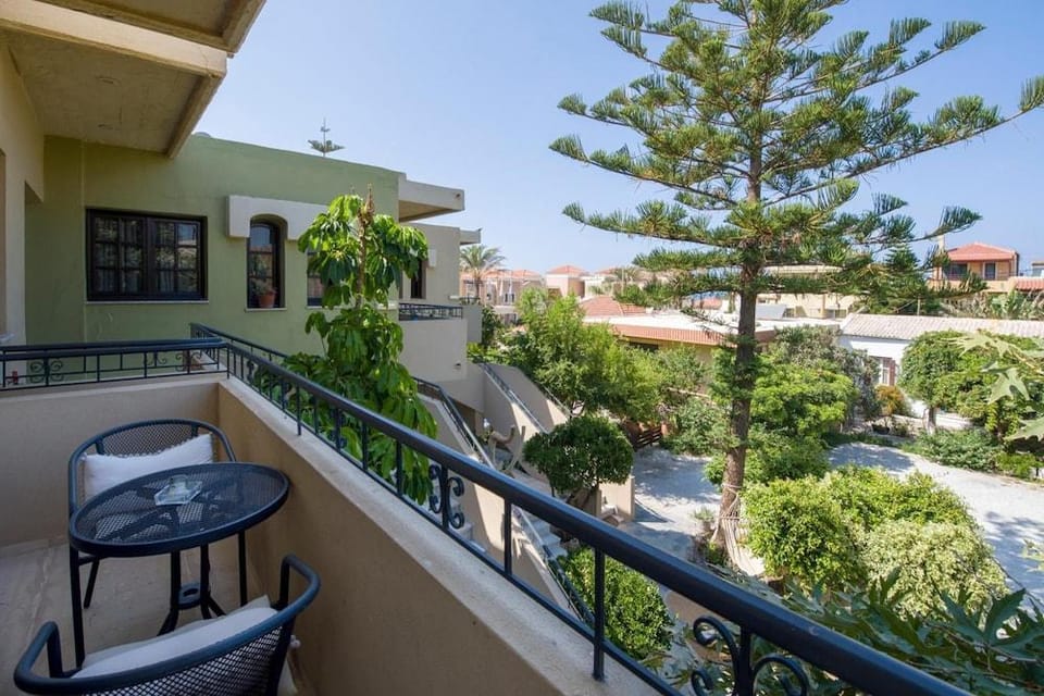 Evangelos Apartments Hotel in Platanias