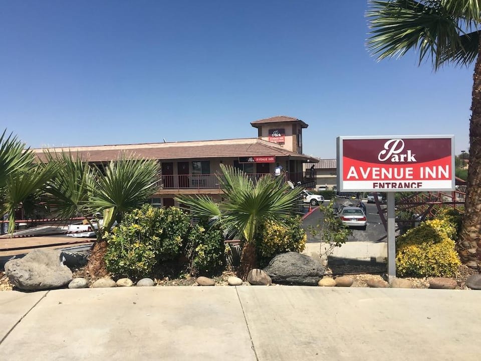 Park Avenue Inn and Suites Hotel in Victorville