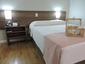 Açores Premium Hotel in Porto Alegre
