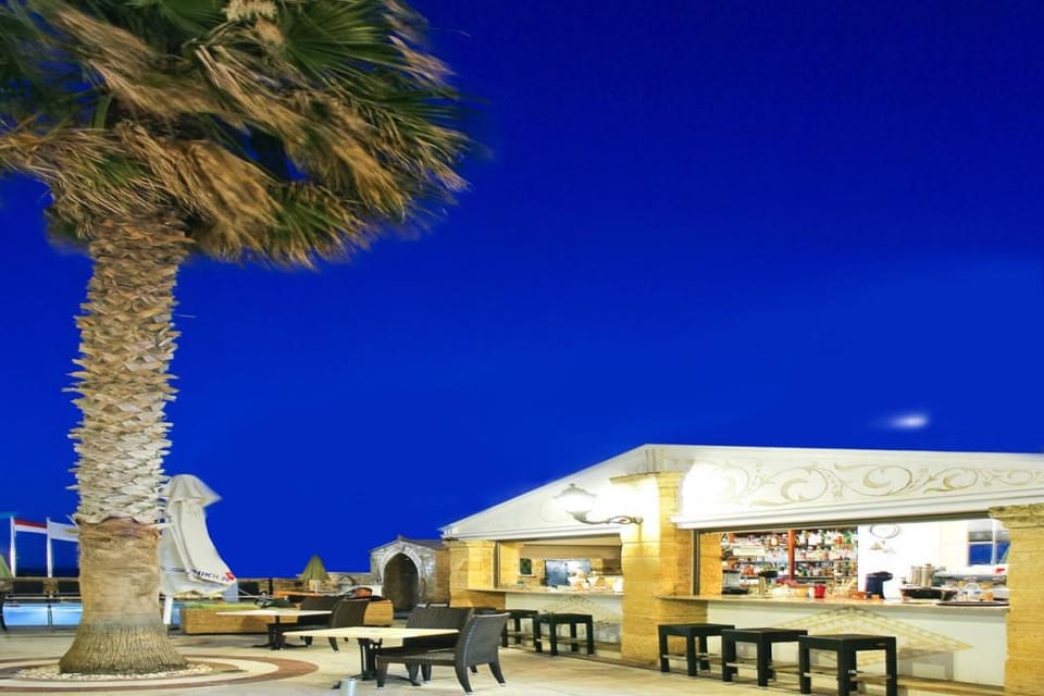 Grecian Castle Hotel Hotel in Decentralized Administration of the Aegean