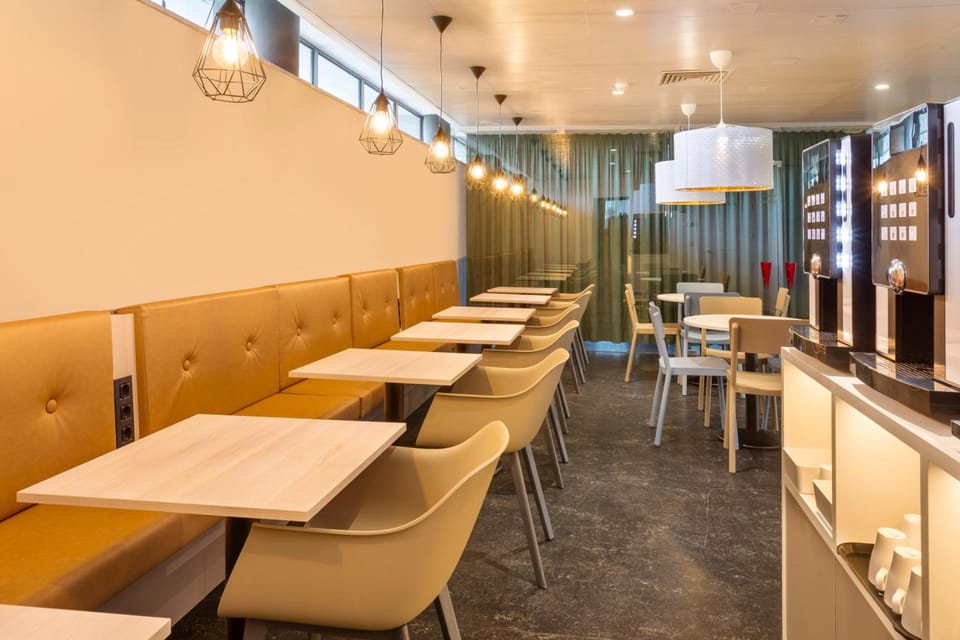 Bar/lounge