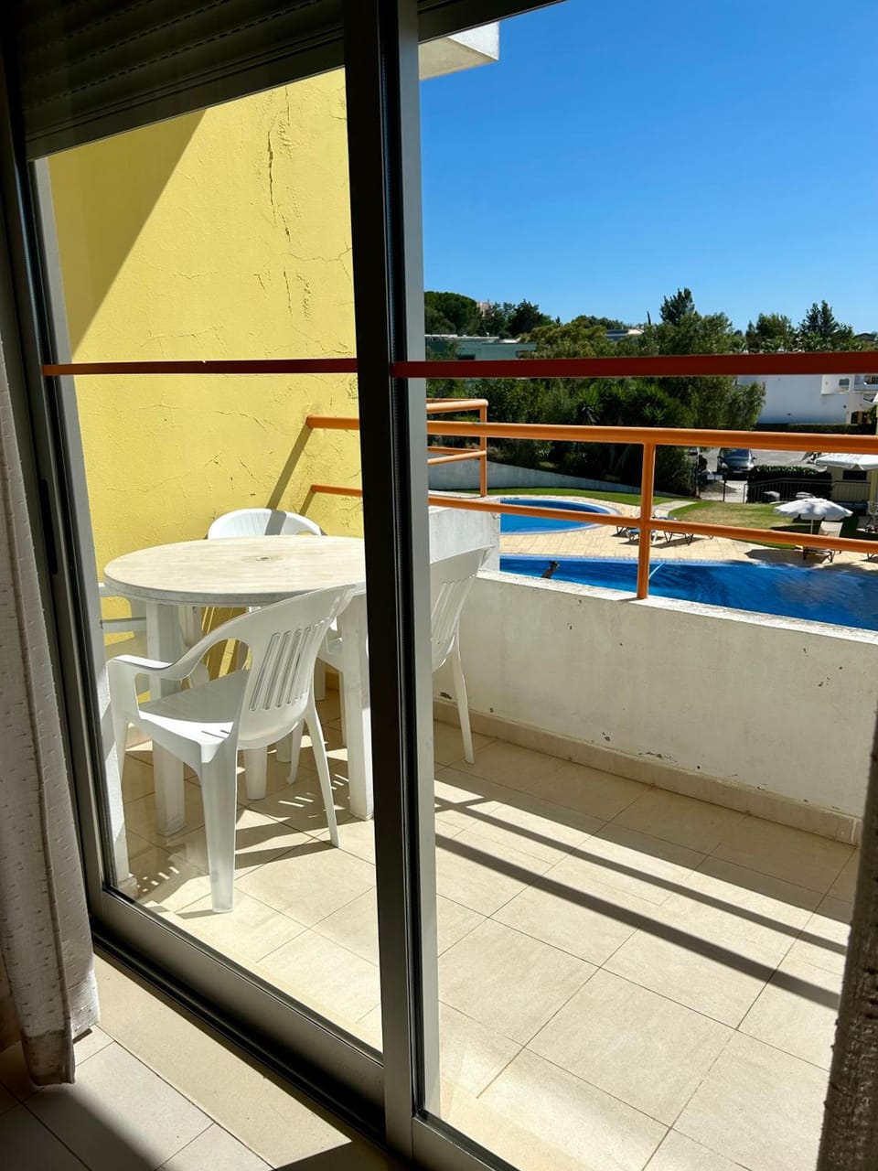 Apartamentos Santa Teresinha Apartment hotel in Alvor