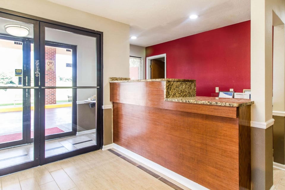 Econo Lodge Hotel in Tennessee