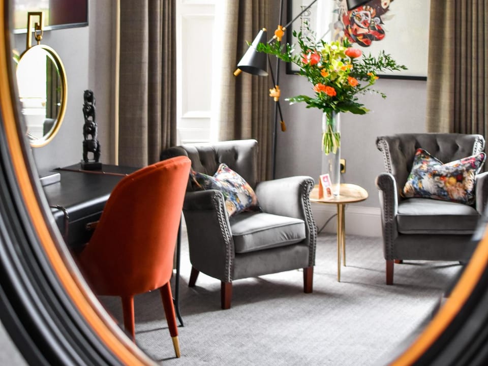 The Meadowpark Bar, Kitchen & Rooms Hotel in Scotland