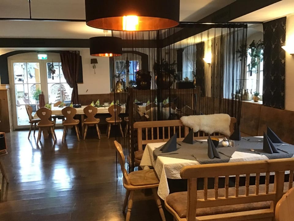 Landhaus Krone Hotel in Straubing-Bogen