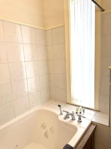 Historic Sion Bass Guest House Inn in Fort Wayne