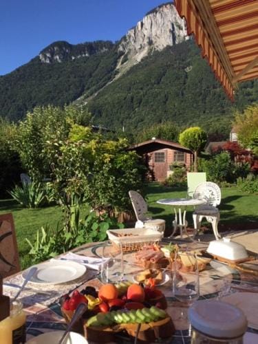 B&B Mon Reve, Petit dejeuner BIO, Jacuzzi Hotel in Haute-Savoie