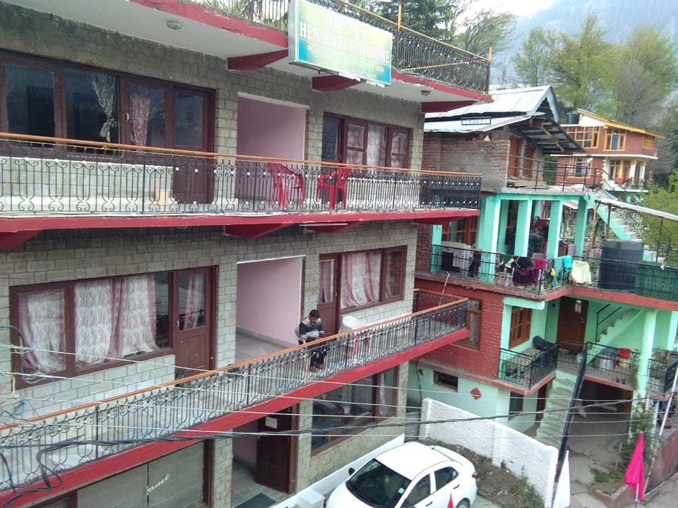 Hotel Hema Holiday Home Hotel in Manali