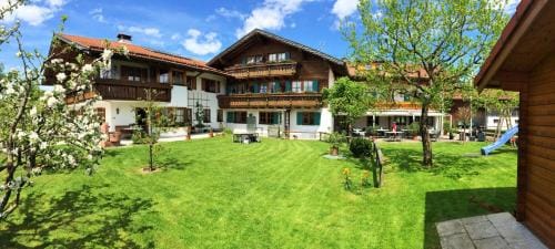 Gastehaus Seeklause Hotel in Schwangau