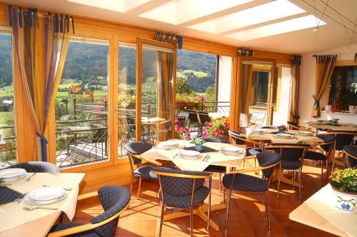 Hotel Weissenstein Hotel in Carinthia, Austria