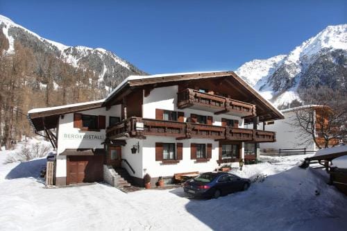 Haus Bergkristall Hotel in Trentino-South Tyrol