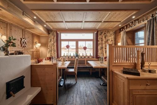 Hotel & Chalet Montana Hotel in Lech