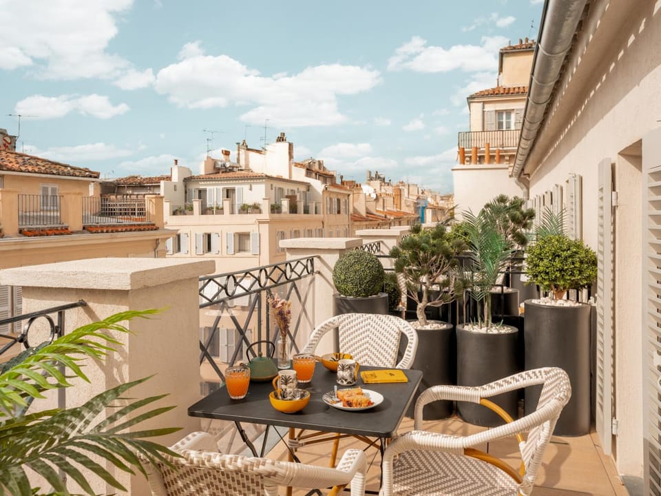 Maisons du Monde Hotel & Suites - Marseille Vieux Port Hotel in Marseille