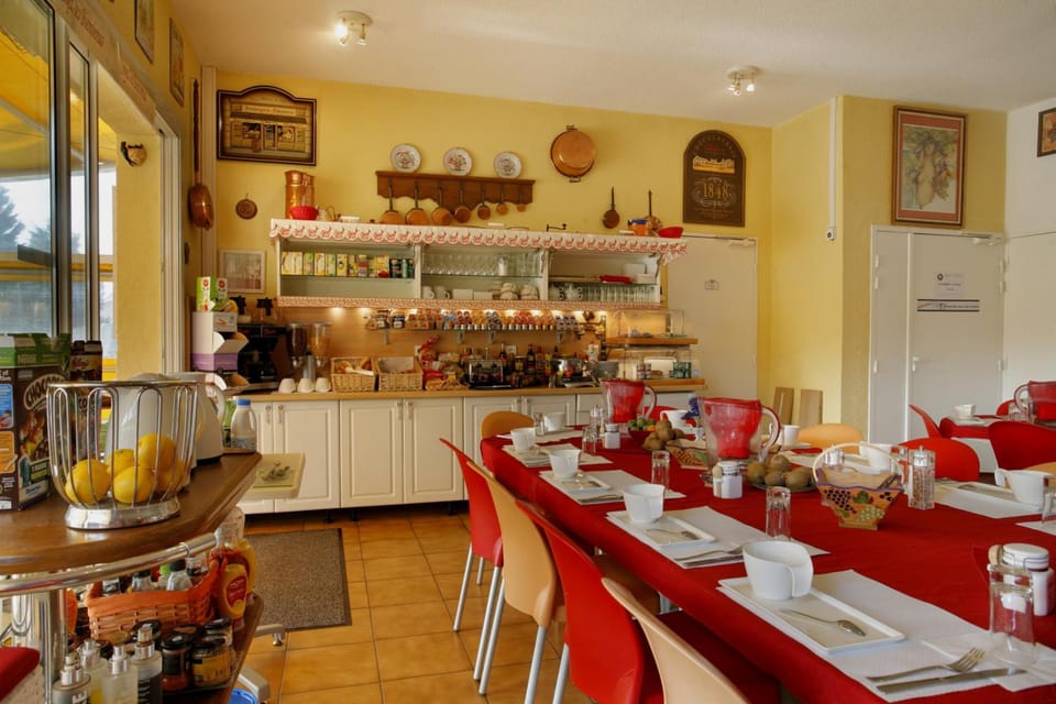 Logis Hotel Corintel Bordeaux Est Hotel in Nouvelle-Aquitaine