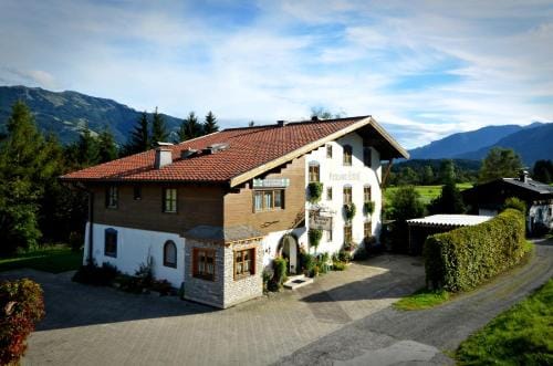 Pension Erlhof Hotel in Salzburgerland