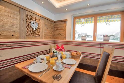 Haus Fernblick Hotel in Neustift im Stubaital