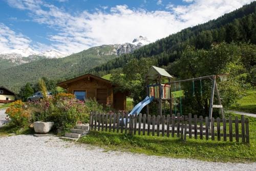 Haus Fernblick Hotel in Neustift im Stubaital