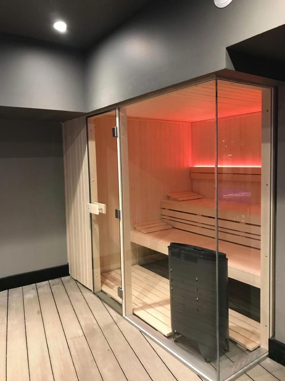Hotel le Cinq Hyper - Centre Hotel in Chambery