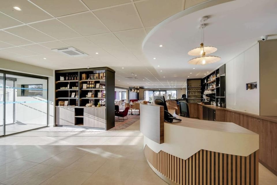 Brit Hotel Caen Nord - Memorial Hotel in Caen