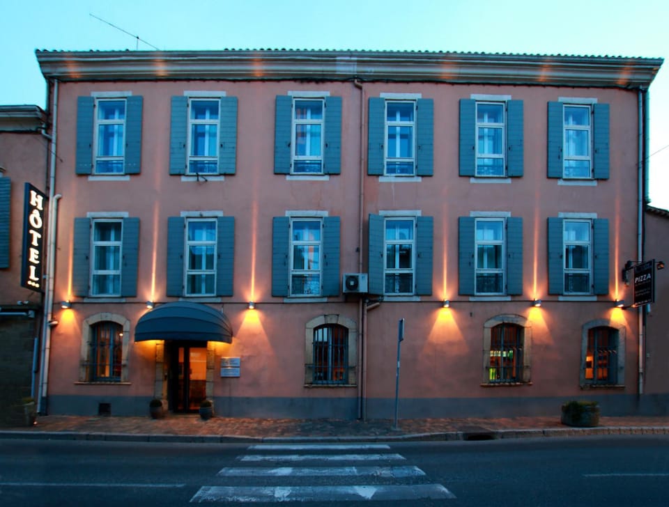 HOTEL DE FRANCE - Hotel de charme en Provence Hotel in Saint-Maximin-la-Sainte-Baume