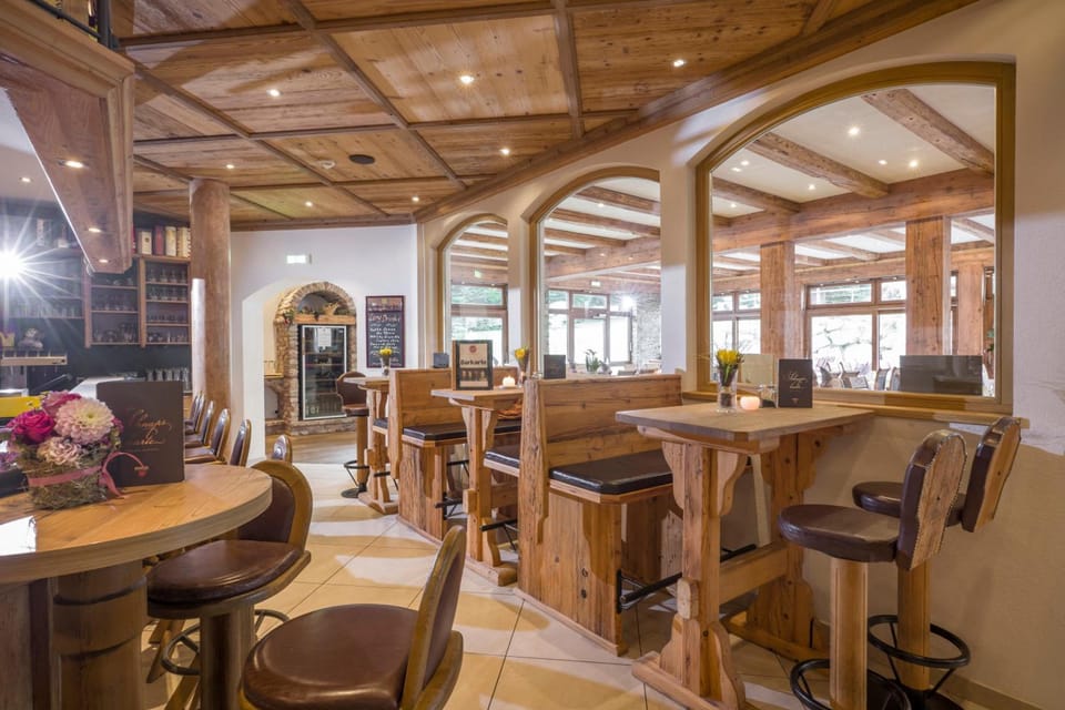 Bar/lounge