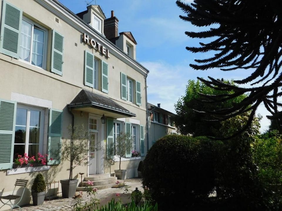 Logis Hotel Villa Marjane Hotel in Orléans
