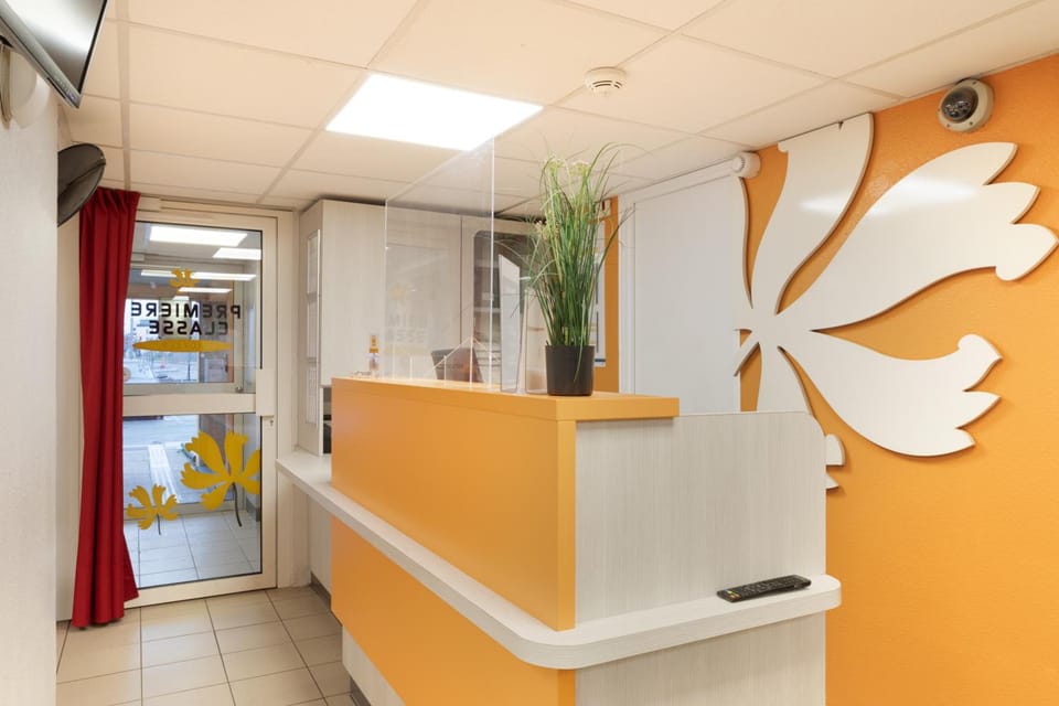 Hotel Fleury Merogis - Ex Premiere Classe Fleury Merogis Hotel in Île-de-France