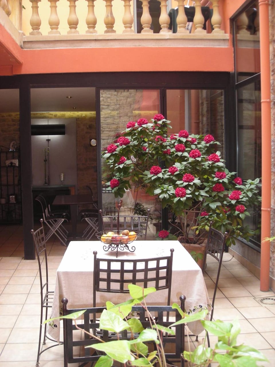 Au Patio Morand Hotel in Lyon