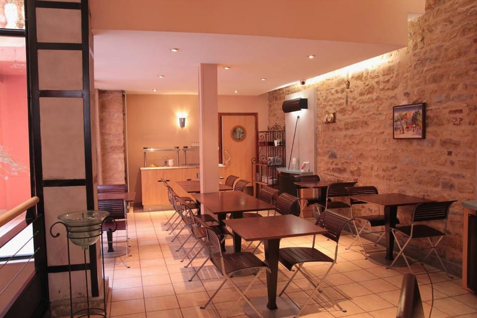 Au Patio Morand Hotel in Lyon