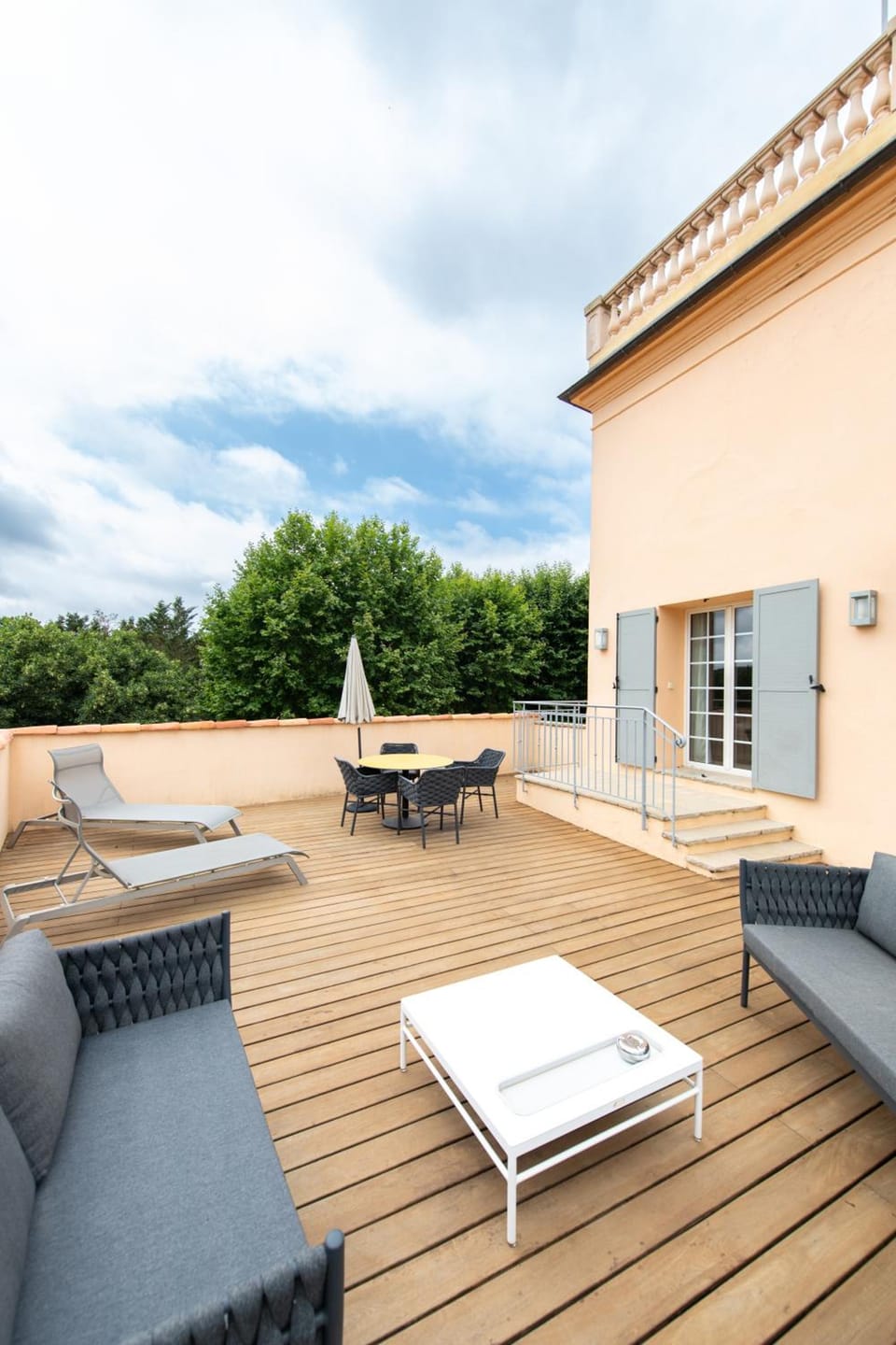 Hotel Golf & Spa Chateau de la Begude The Originals Collection Hotel in Roquefort-les-Pins