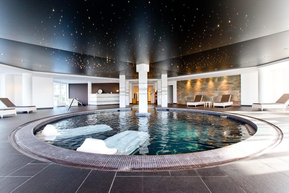 Miramar La Cigale Hotel Thalasso & Spa Hotel in Arzon